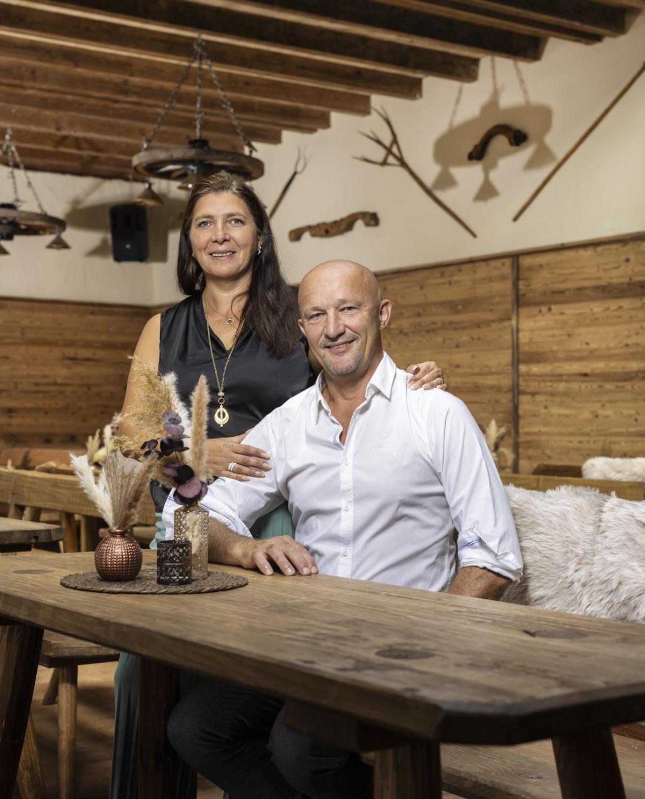 Stempfle'S Landgasthaus Zum Kreuz Unterschneidheim Esterno foto